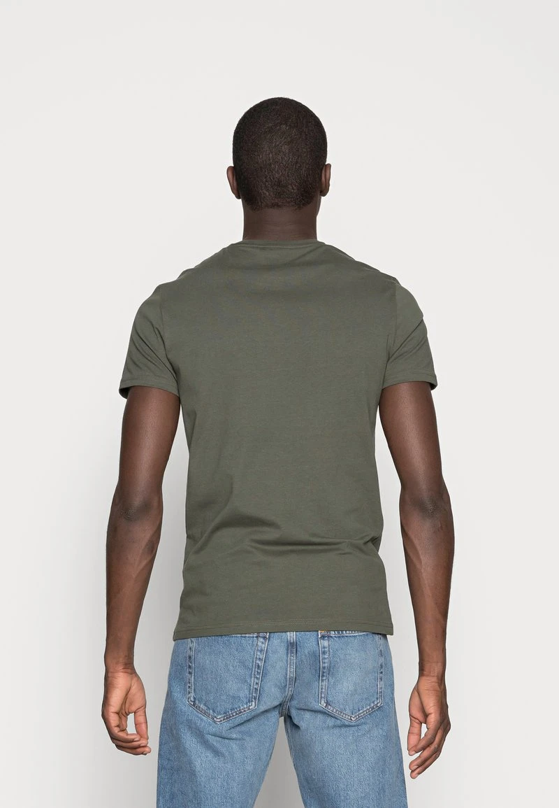 Pier One 3 PACK - T-Shirt Basic - Black/grey/green 3 Pier One 3 PACK - T-Shirt Basic - Black/grey/green – Bild 3