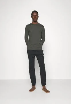 Pier One Nachtwäsche Set - Black/khaki